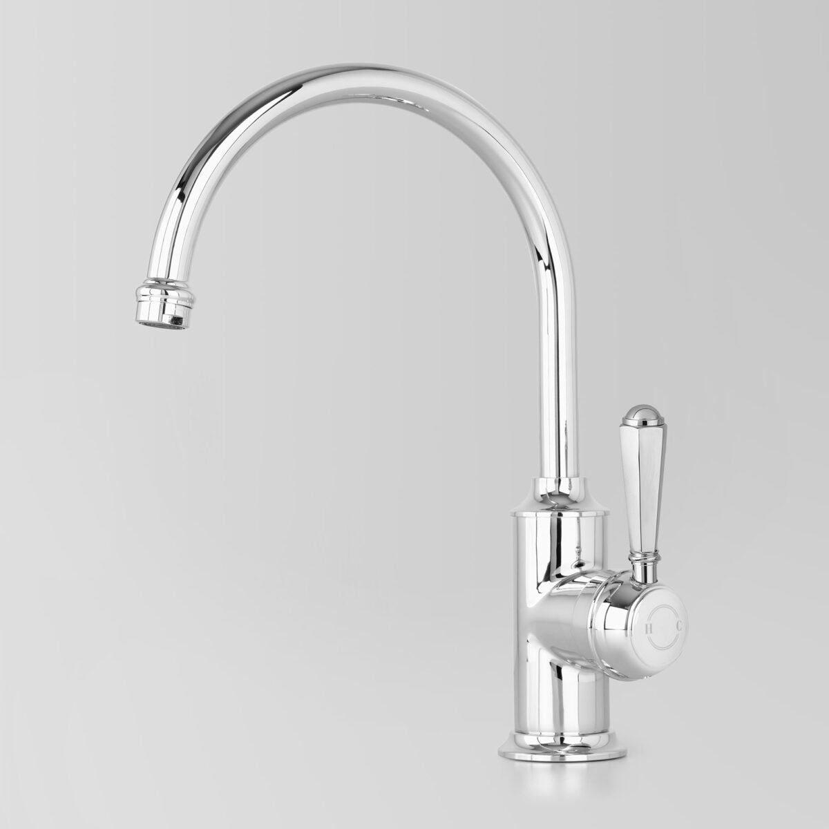 Classic Kitchen Mixer with Swivel Spout