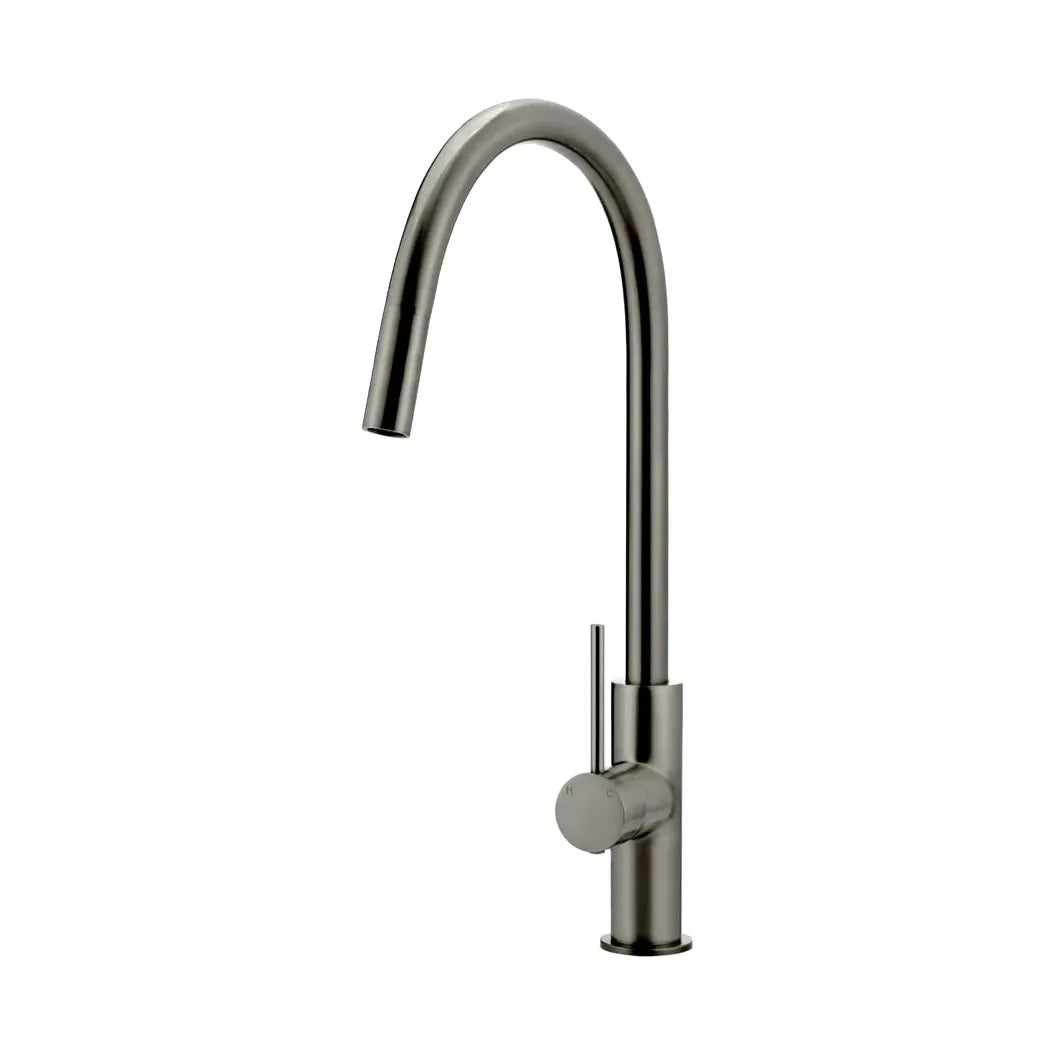 Round Piccola Pull Out Kitchen Mixer Tap